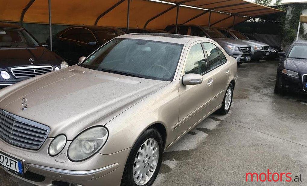 2003' Mercedes-Benz E 270 photo #1