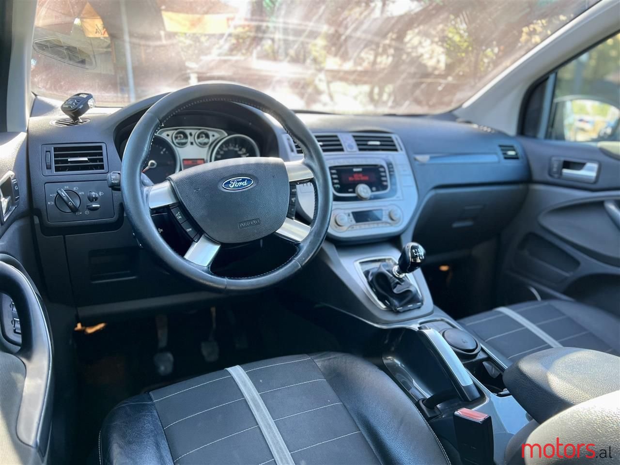 2009' Ford Kuga photo #6