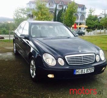 2003' Mercedes-Benz E-Class photo #1