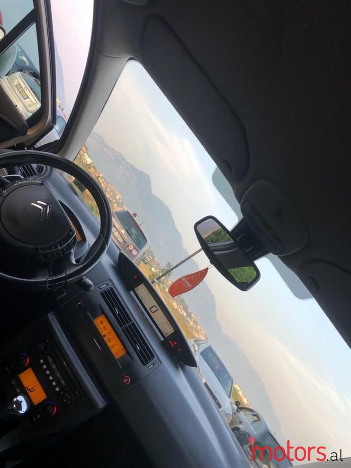 2007' Citroen C4 photo #6