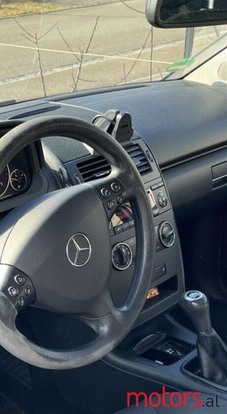 2007' Mercedes-Benz A 180 photo #3