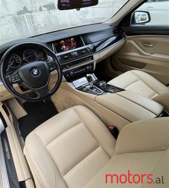 2015' BMW 528 photo #4