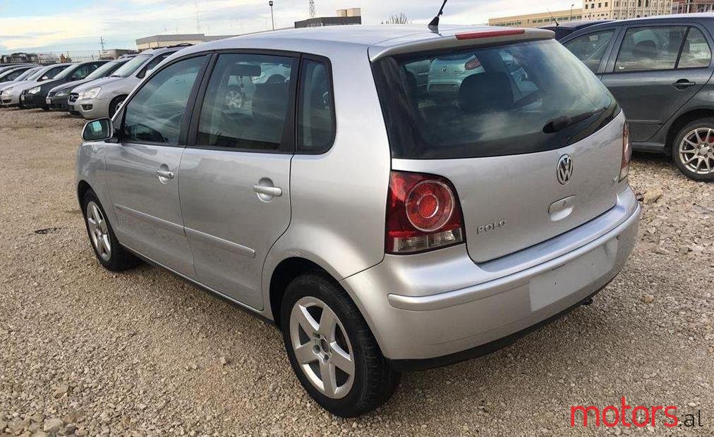 2005' Volkswagen Polo photo #4