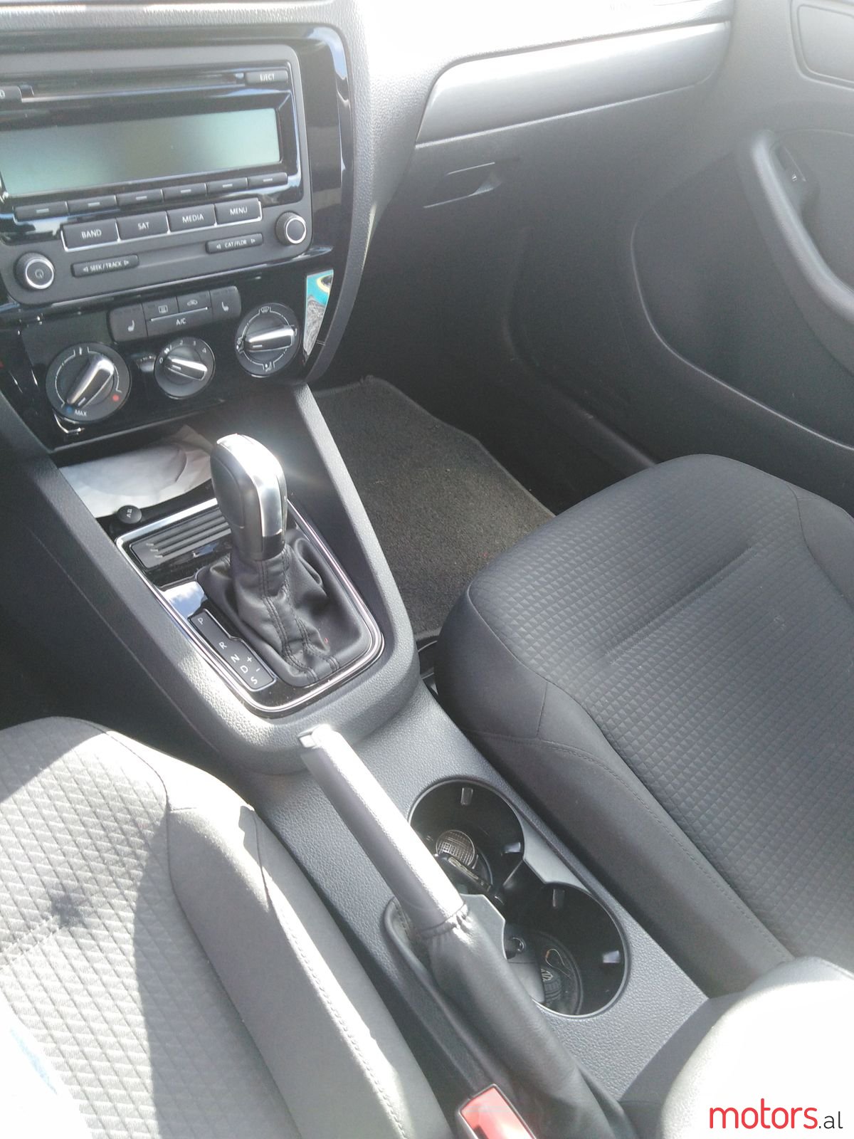 2015' Volkswagen Jetta photo #6