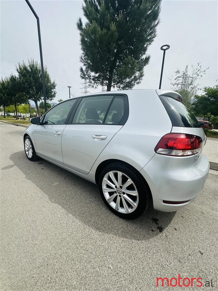 2013' Volkswagen Golf photo #3