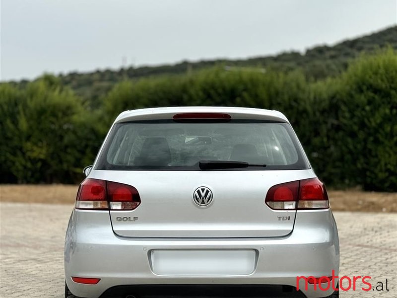 2014' Volkswagen Golf photo #2