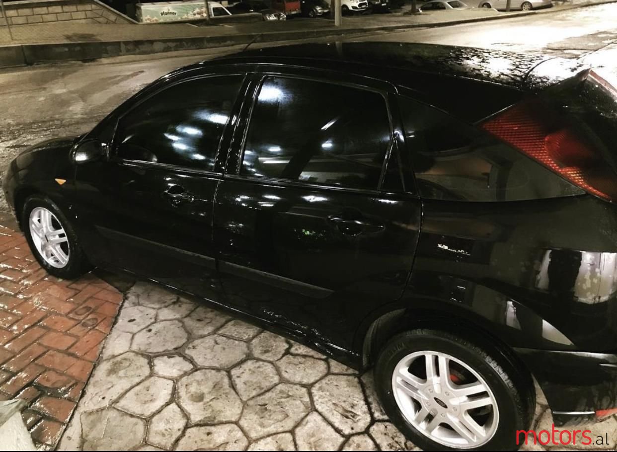 2003' Ford Focus photo #2