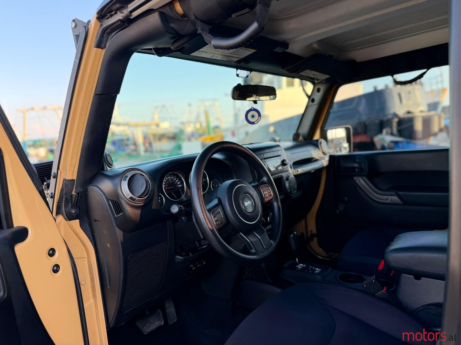 2014' Jeep Wrangler photo #6