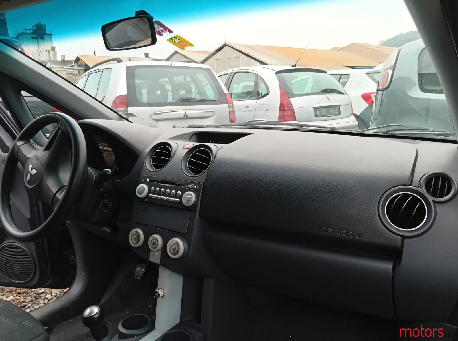 2007' Mitsubishi Colt photo #1