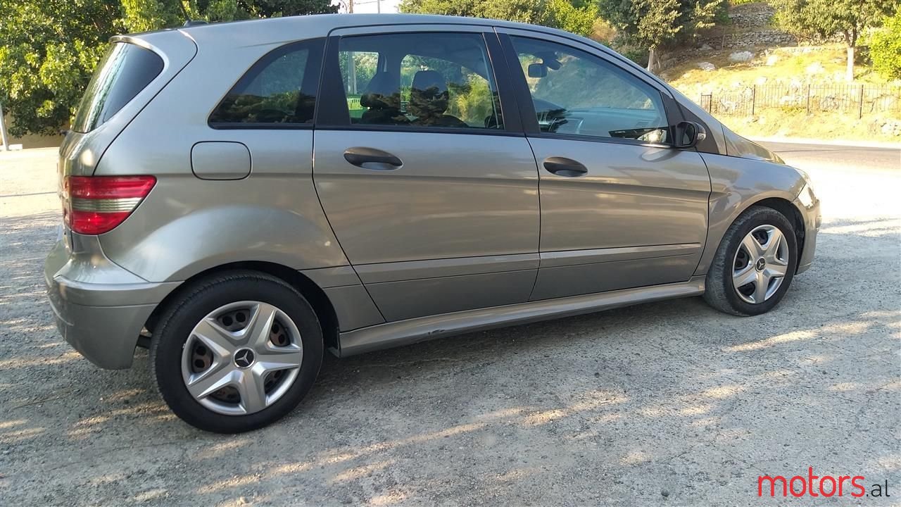 2008' Mercedes-Benz B 200 photo #1