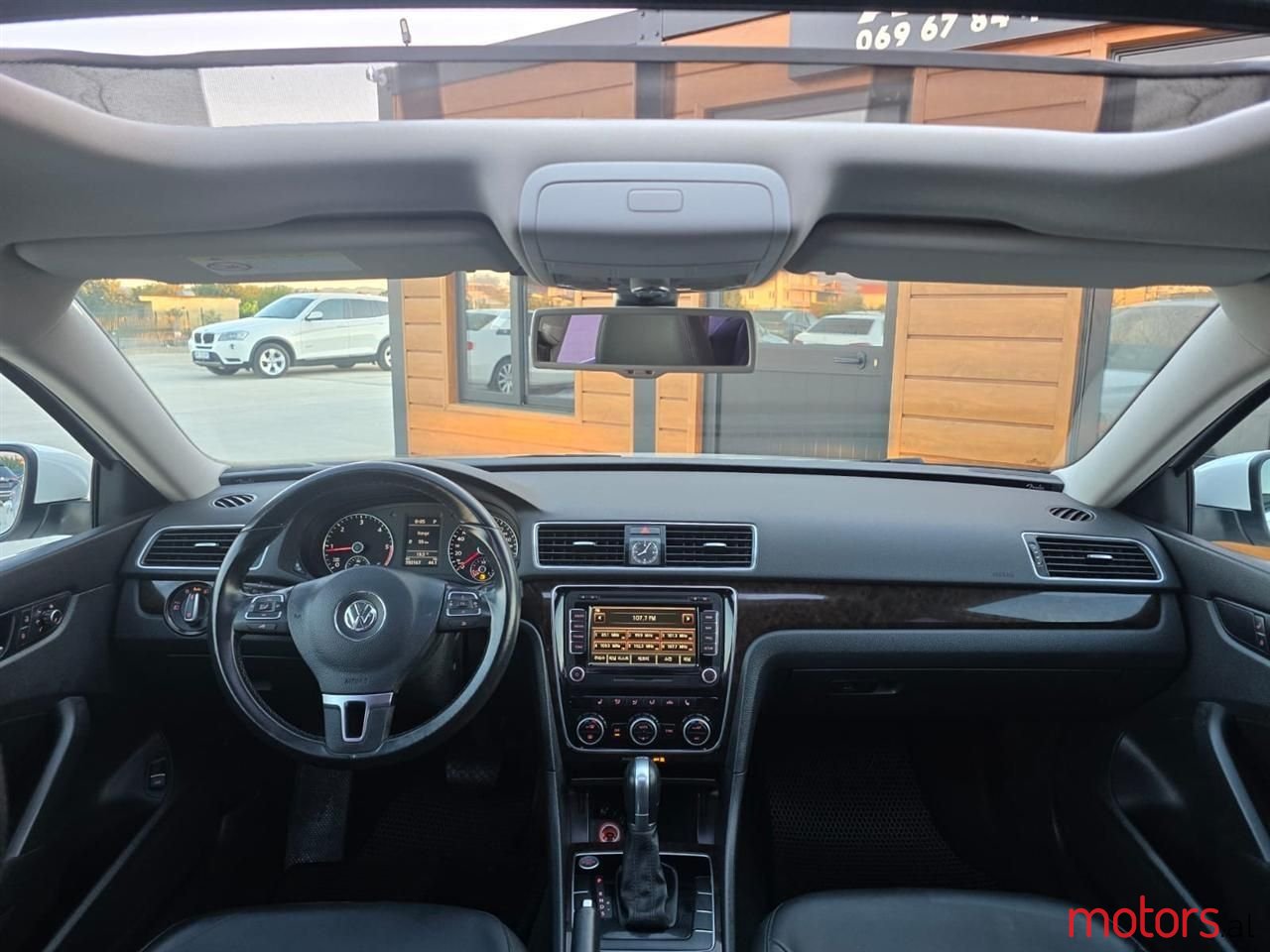 2015' Volkswagen Passat photo #6