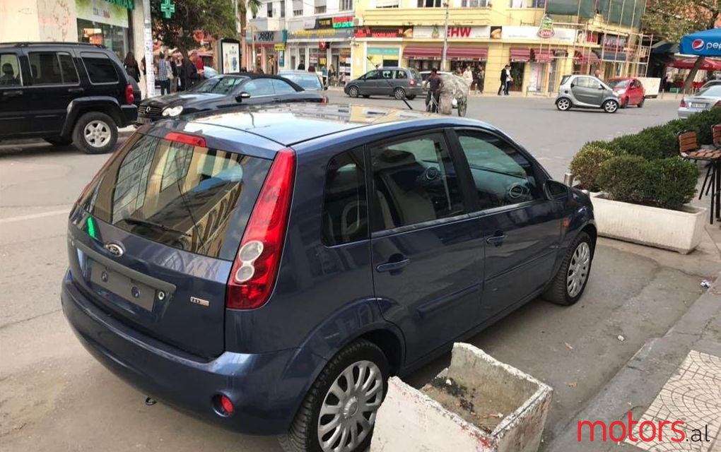 2006' Ford Fiesta photo #2