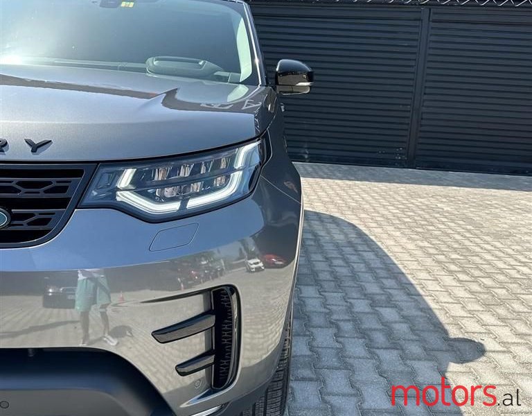 2019' Land Rover Discovery photo #5