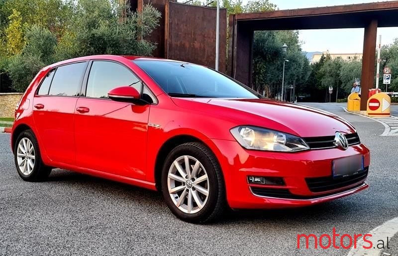 2015' Volkswagen Golf photo #2