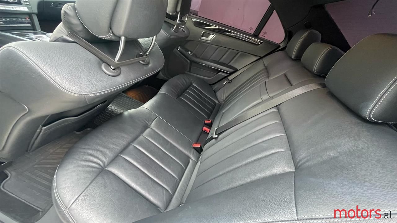 2014' Mercedes-Benz E 220 photo #3