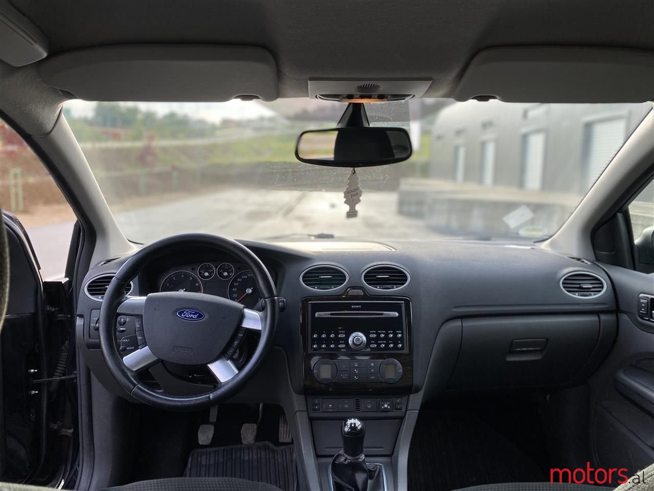 2005' Ford Focus photo #3