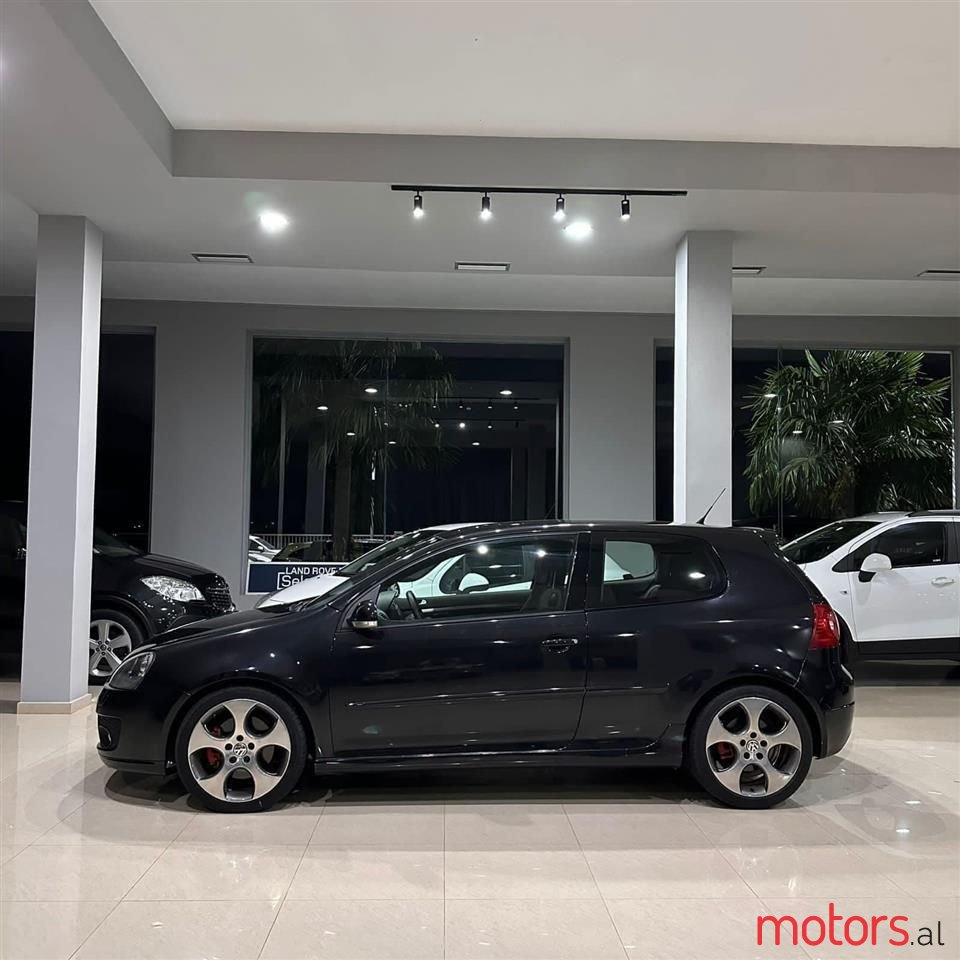 2007' Volkswagen Golf photo #6