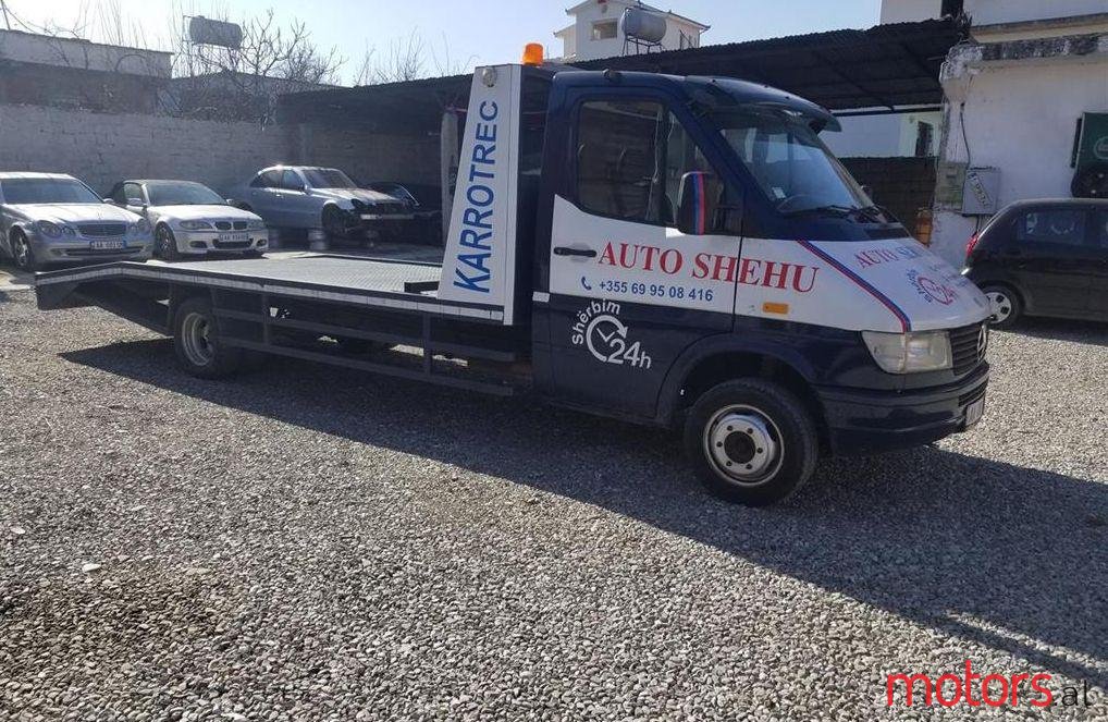 2000' Mercedes-Benz Furgon photo #1