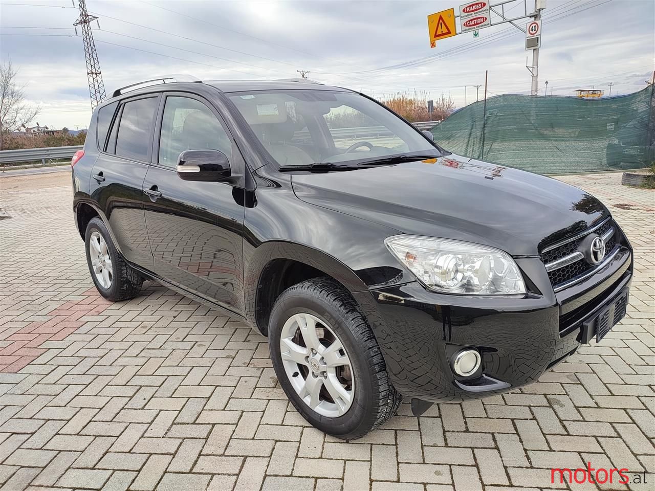 2010' Toyota RAV4 photo #4