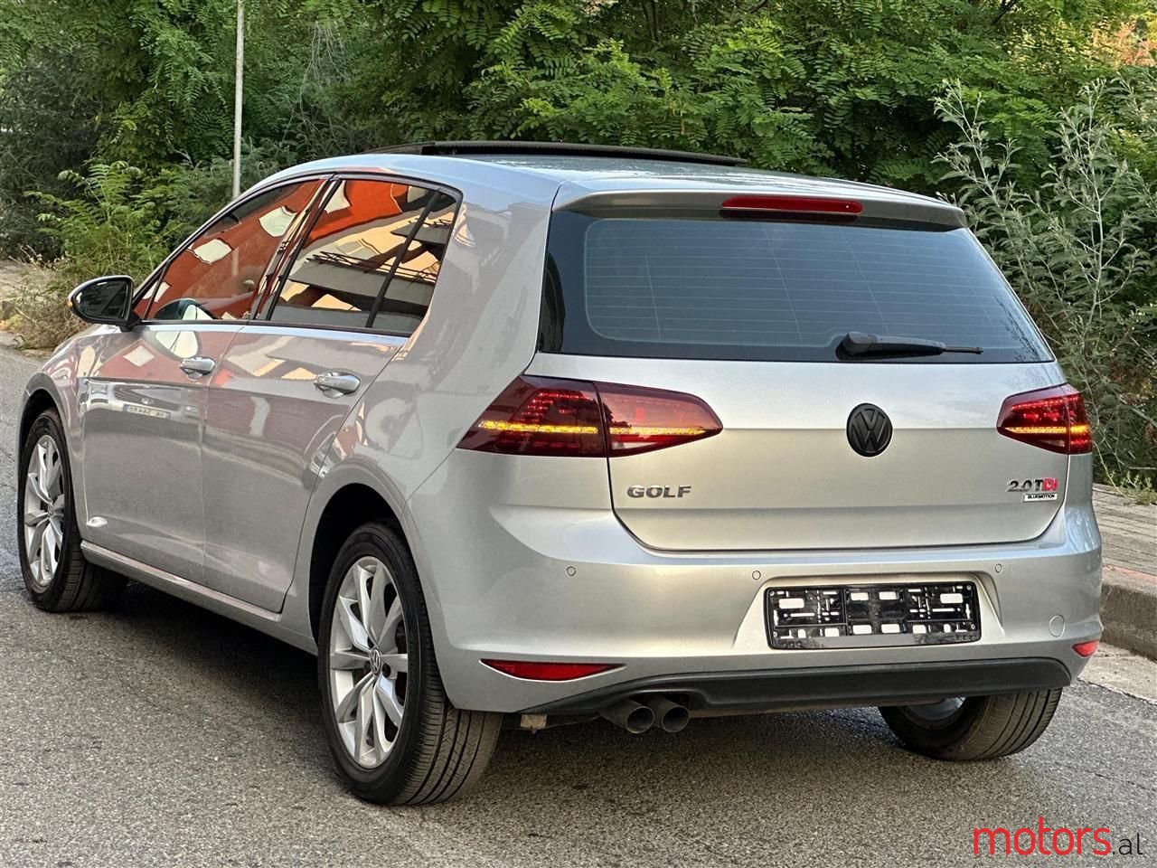 2015' Volkswagen Golf photo #4