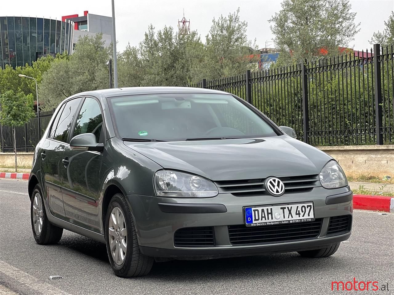 2006' Volkswagen Golf photo #3