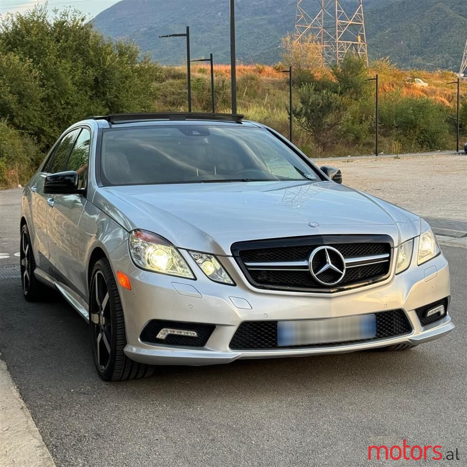 2010' Mercedes-Benz E 55 AMG photo #2