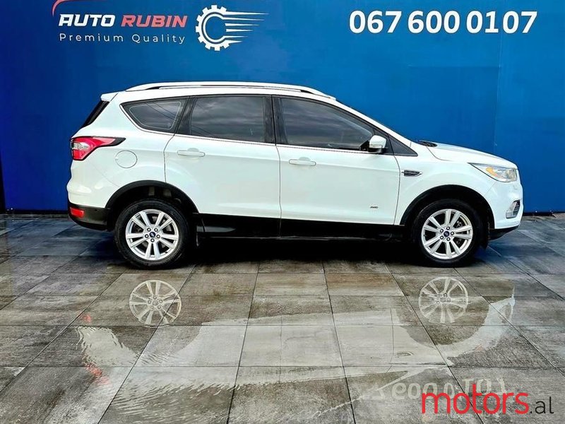 2017' Ford Kuga photo #2