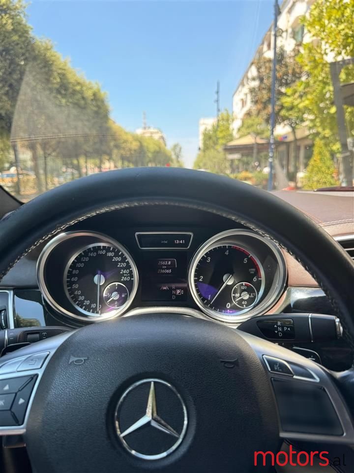 2013' Mercedes-Benz ML 350 photo #4