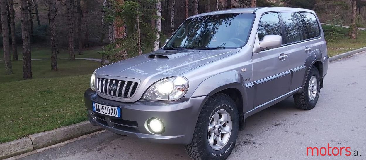 2005' Hyundai Terracan photo #1