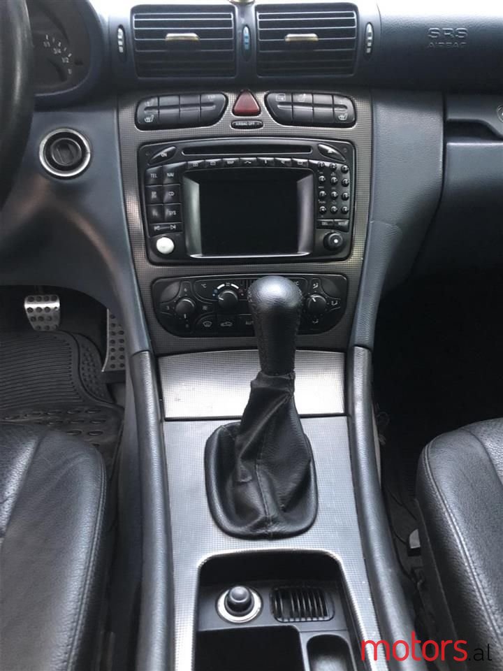 2001' Mercedes-Benz C 200 photo #3