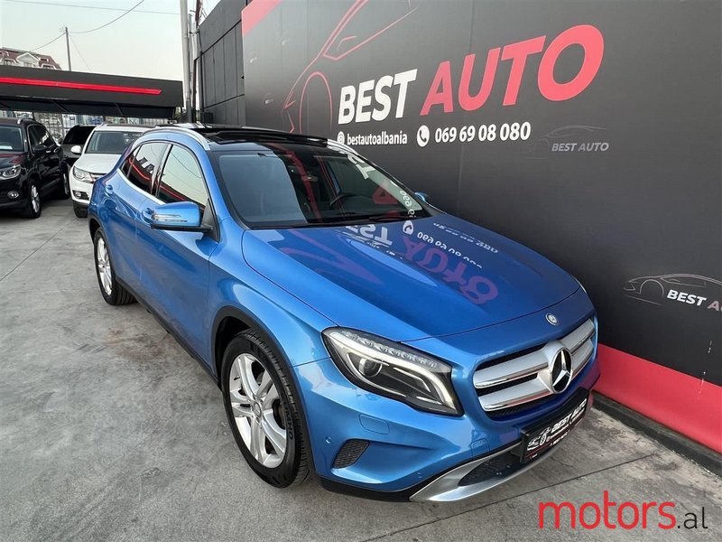 2014' Mercedes-Benz GLA 200 photo #2