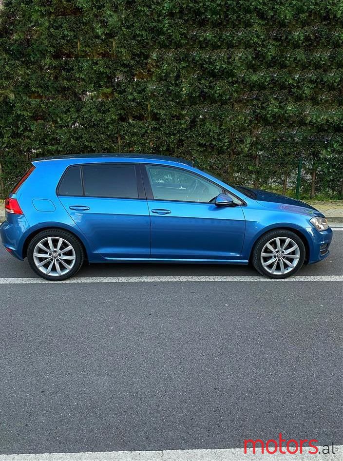 2014' Volkswagen Golf photo #1