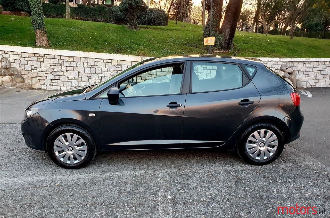 2012' SEAT Ibiza photo #5