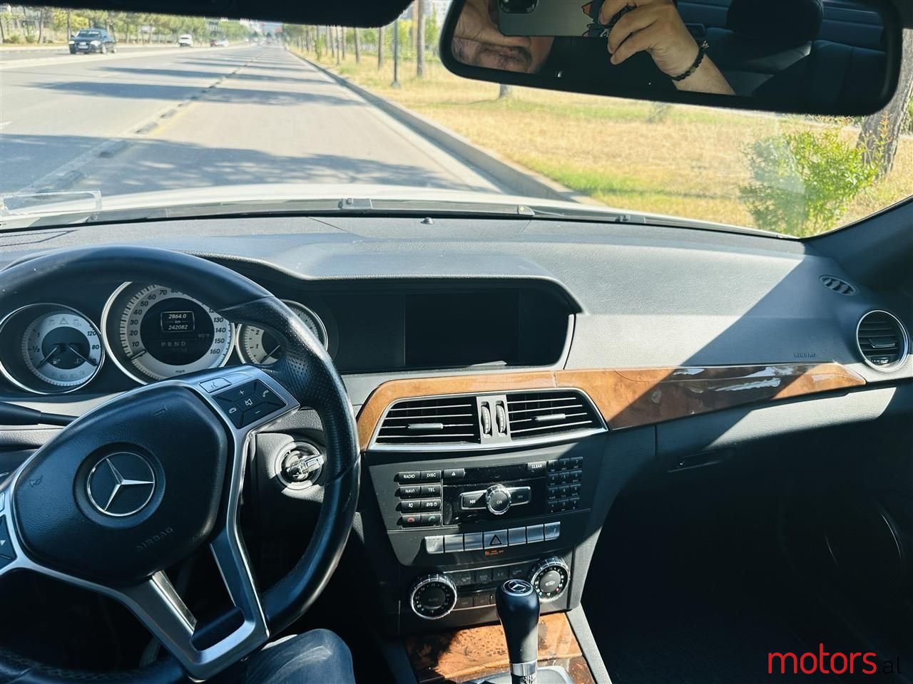 2012' Mercedes-Benz C 300 photo #6