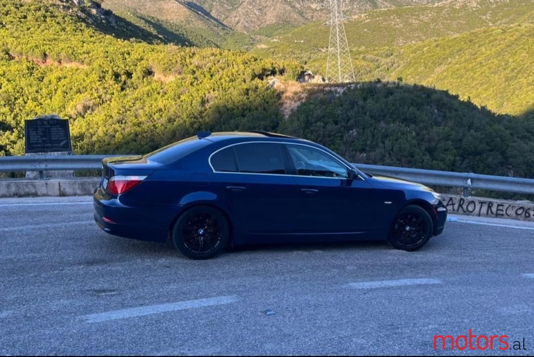 2009' BMW 528 photo #4