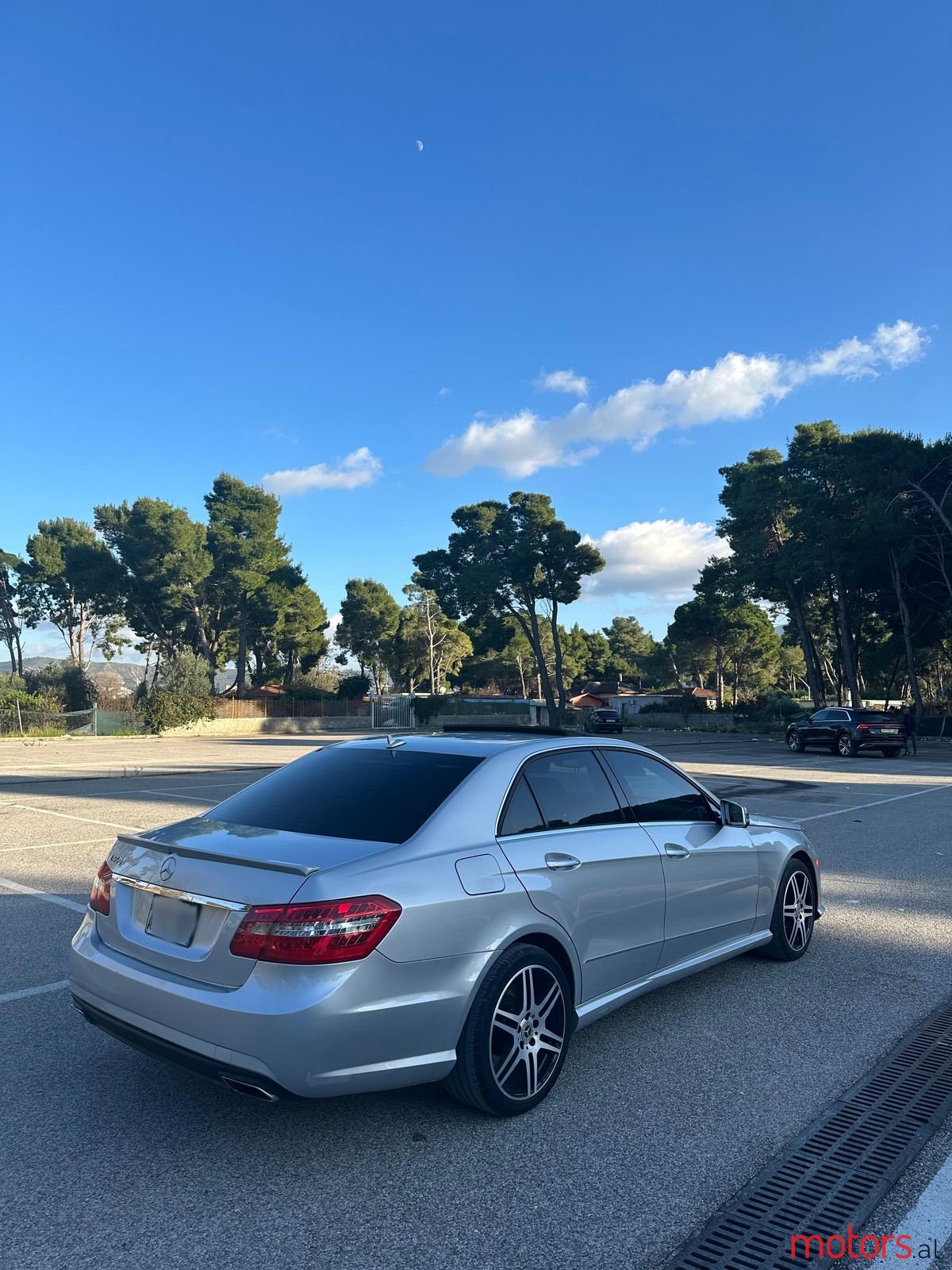 2010' Mercedes-Benz E 55 AMG photo #3