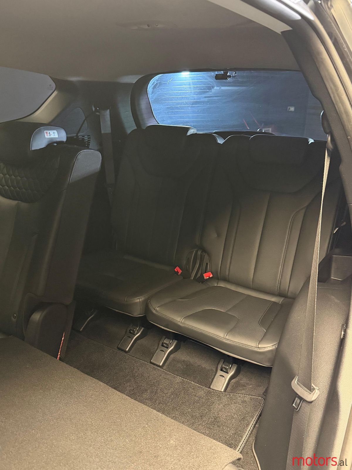 2019' Hyundai Santa Fe photo #5
