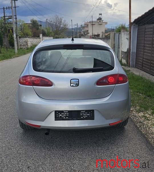 2007' SEAT Leon photo #5