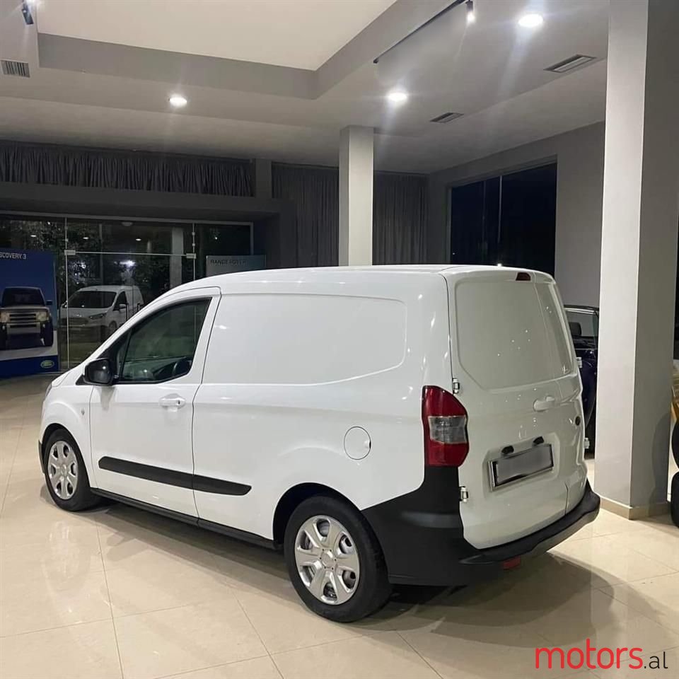 2016' Ford Courier photo #3