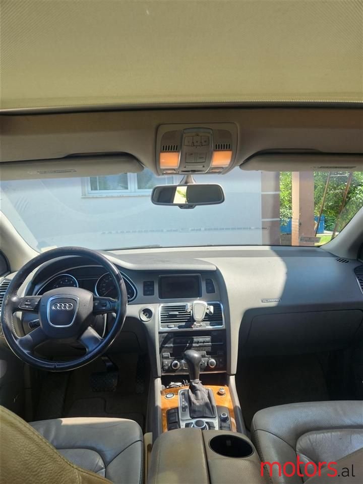 2007' Audi Q7 photo #5