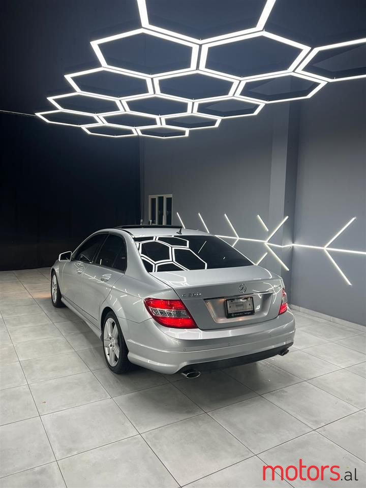 2010' Mercedes-Benz C 300 photo #4