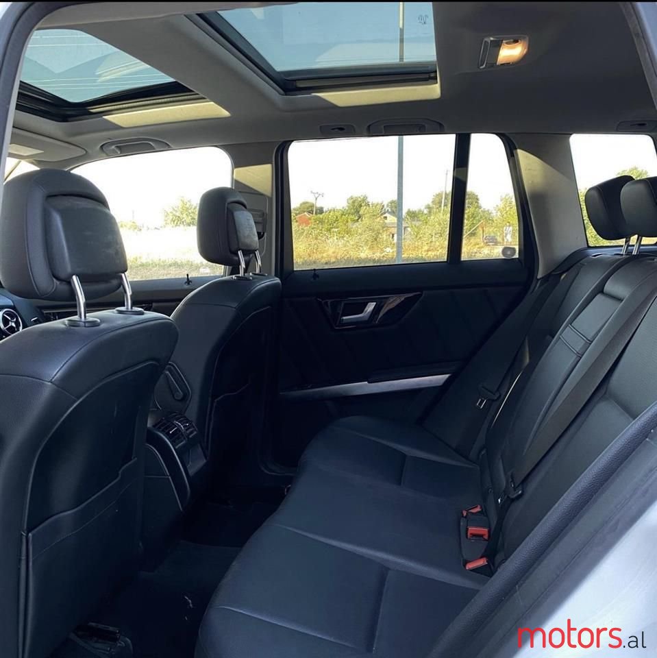 2013' Mercedes-Benz GLK 250 photo #6