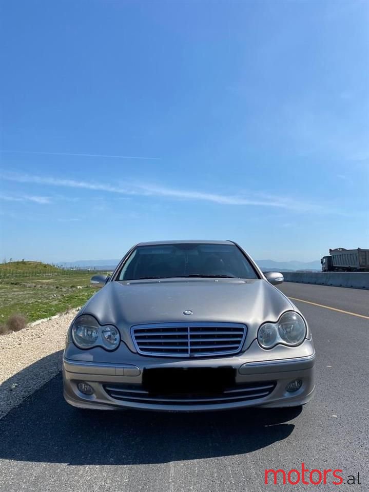 2005' Mercedes-Benz C 200 photo #4