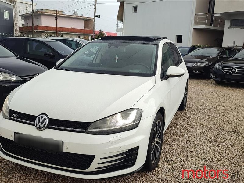 2014' Volkswagen Golf photo #4