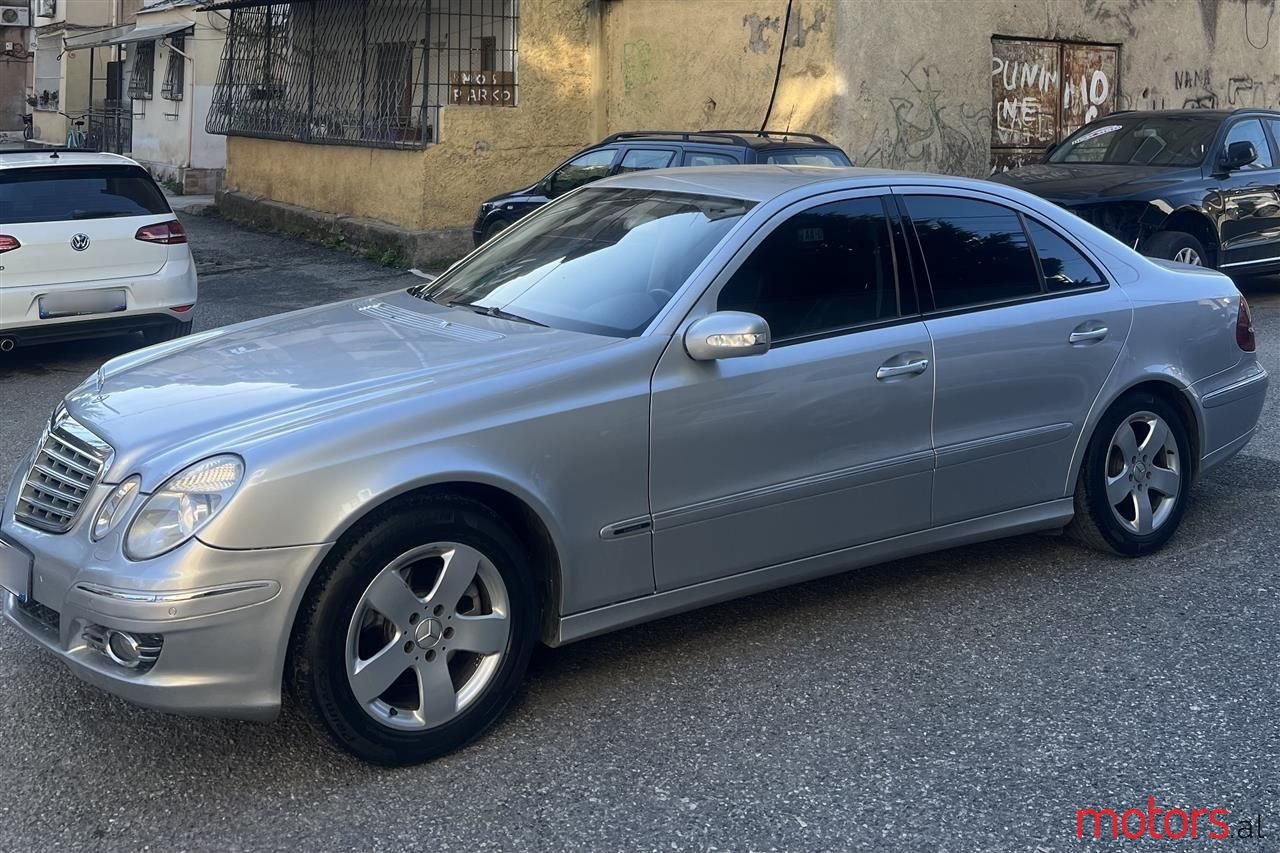 2004' Mercedes-Benz 220 photo #6