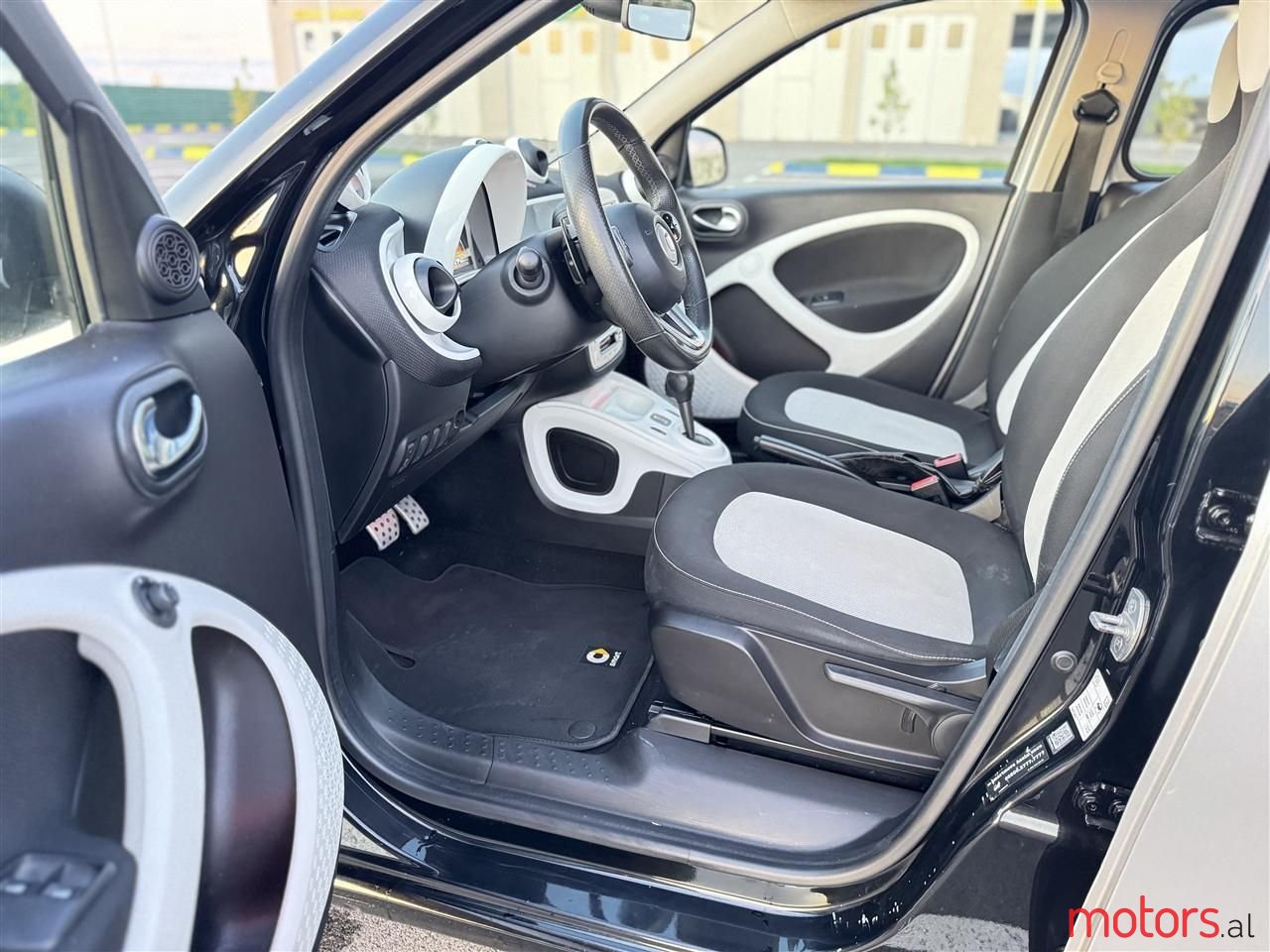 2016' Smart Forfour photo #5