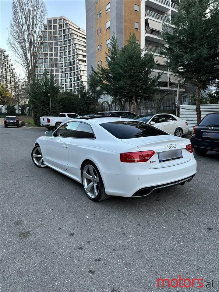 2011' Audi RS5 photo #4