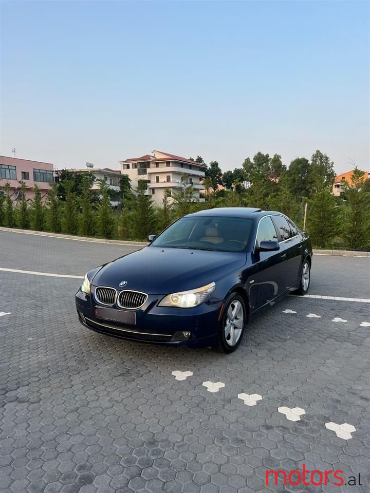 2008' BMW 528 photo #1