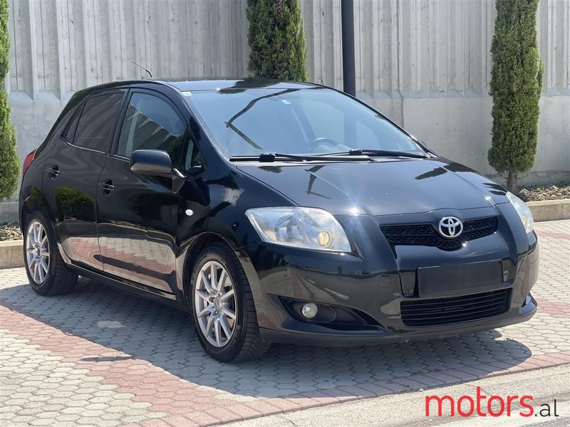 2007' Toyota Auris photo #3