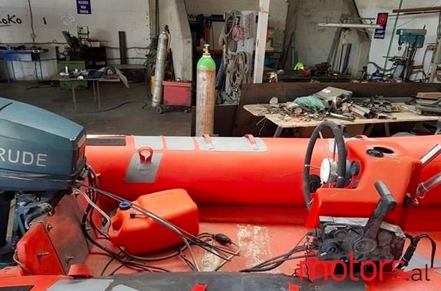 2010' Maxum photo #4